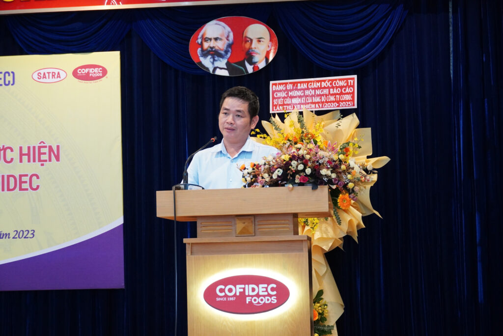 Đ/c Lâm Quốc Thanh – Phó Bí thư Đảng ủy, Tổng Giám đốc Satra phát biểu chỉ đạo