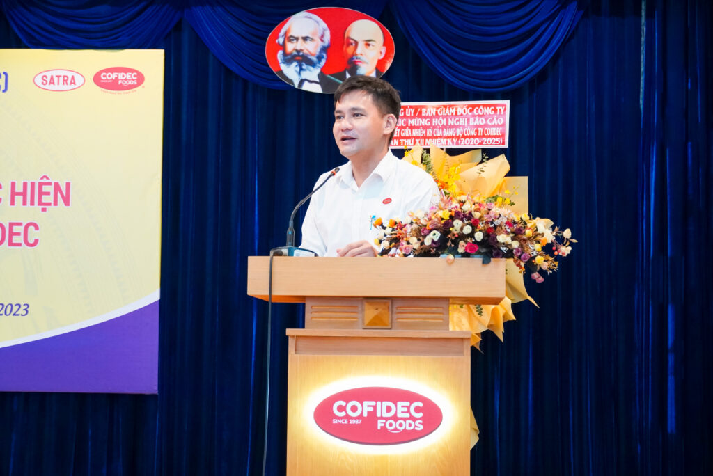 Đ/c Đoàn Văn Nam – Bí thư Đảng ủy, Giám đốc COFIDEC tiếp thu ý kiến và kết luận Hội nghị