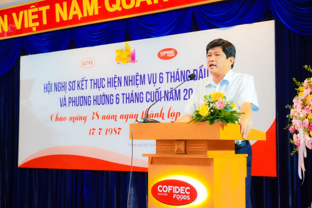 Đồng chí Nguyễn Hữu Nghĩa, Bí thư Đảng ủy – Chủ tịch HĐTV SATRA; Lâm Quốc Thanh, Phó Bí thư Đảng ủy – Tổng Giám đốc SATRA phát biểu chỉ đạo