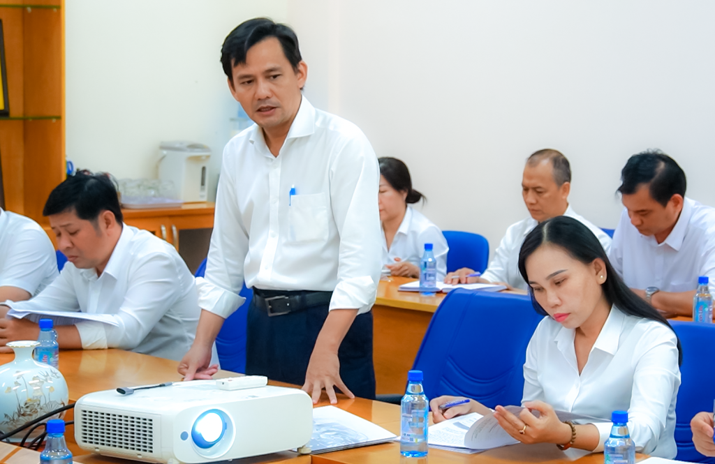 Đồng chí Đoàn Văn Nam tiếp thu ý kiến chỉ đạo